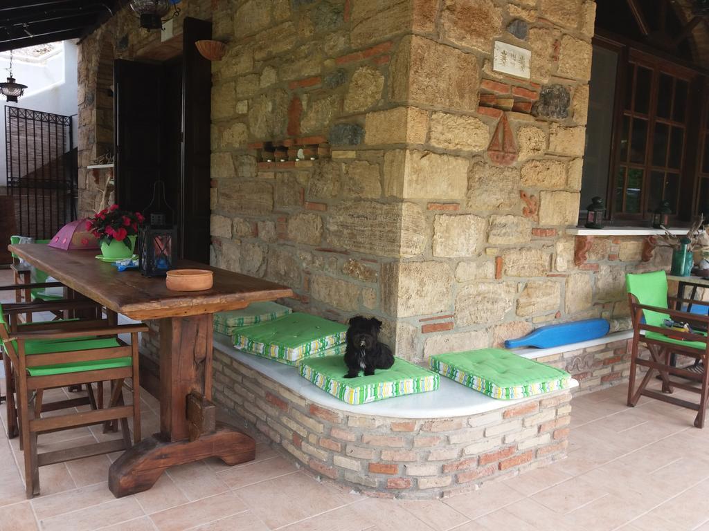 Kalogirou Stone House Apartment Limnionas  Exterior photo